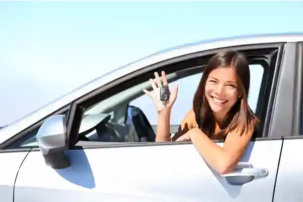 Frau im Auto